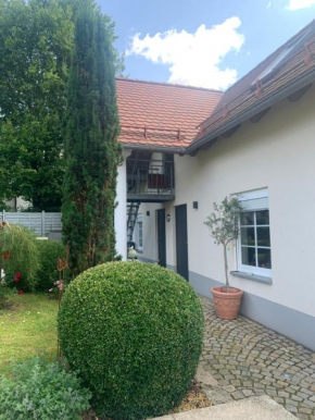 Bezaubernde Ferienwohnung mit Rosengarten